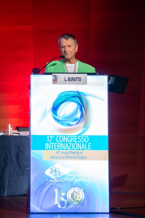 Lucio Buratto premiato al 17° Congresso Internazionale SOI - Società Oftalmologica Italiana